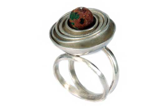 anel em prata e turquesa verde na matriz